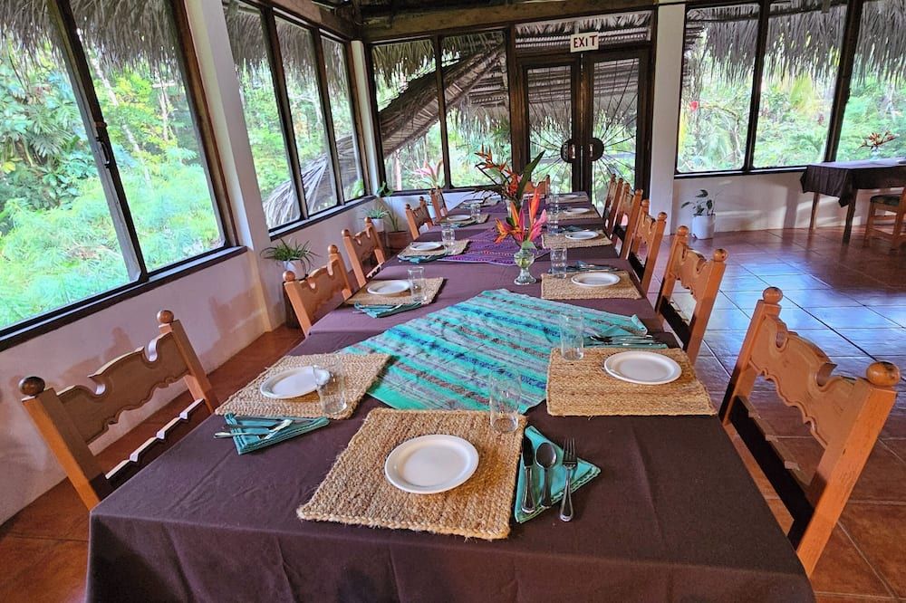 Creekside Oasis - פונטה גורדה - מסעדה