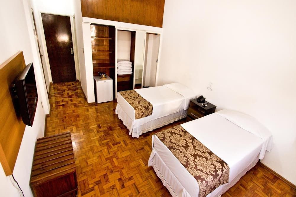 Turrance White Hotel - קמפינאס - חדר שינה