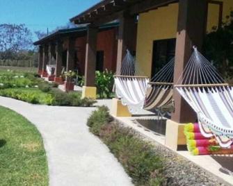 Playa Potrero Apartments - Potrero - Salónek