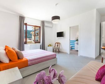 Sofia flora Room - Piano di Sorrento - Bedroom