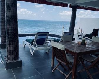 Spectacular Oceanfront Villa, Private Pool 2 Br/2 Ba - Simpson Bay - Balcony