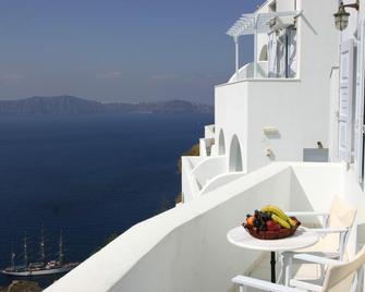 Tzekos Villas - Thera