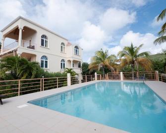 Private Luxury Villas - Leonards - Piscine