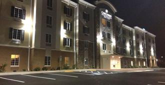 Candlewood Suites Youngstown West - Austintown - Austintown
