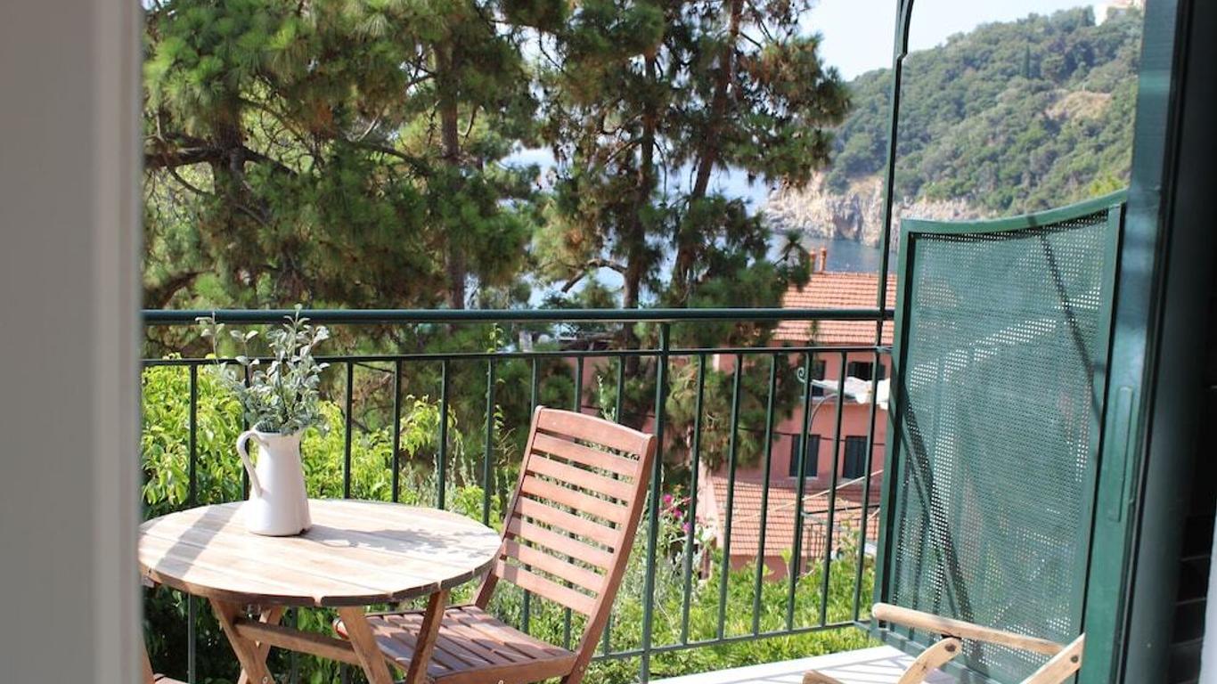 Zefiros Traditional Hotel