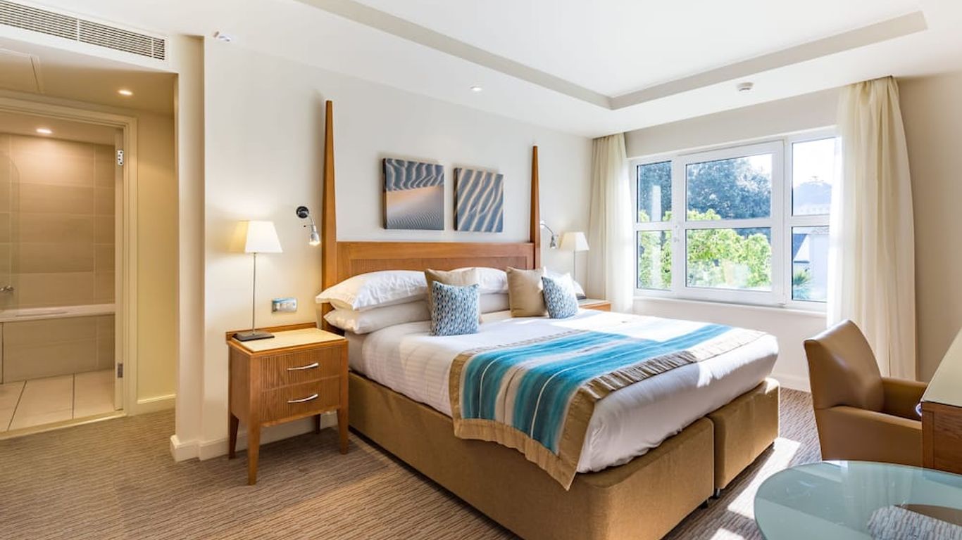 L'Horizon Beach Hotel & Spa