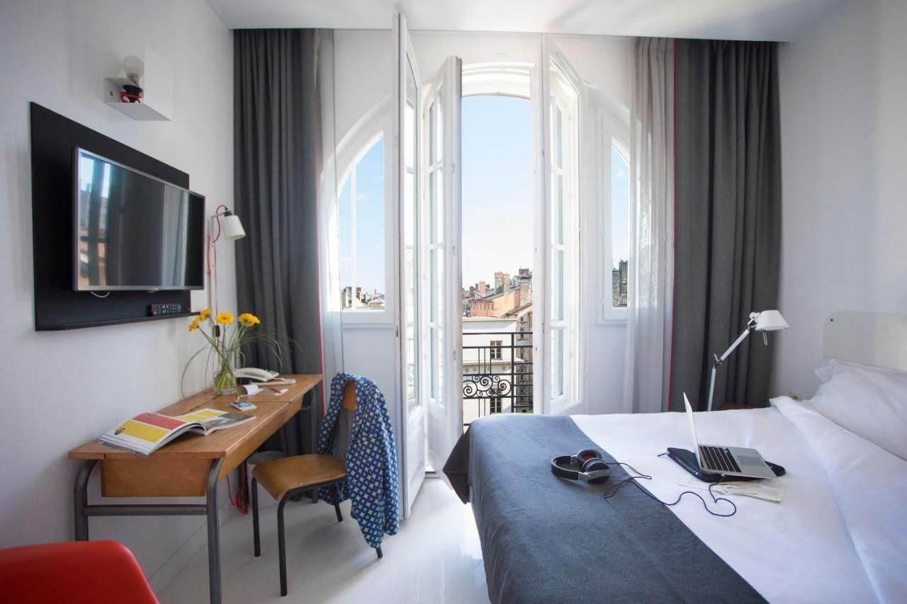 Collège Hôtel thumbnail 2