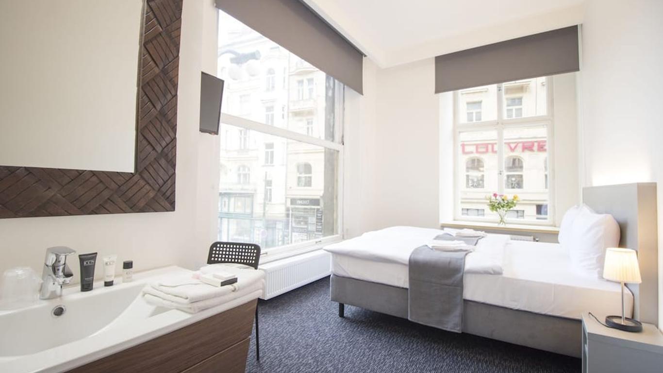 نارودني ستاي