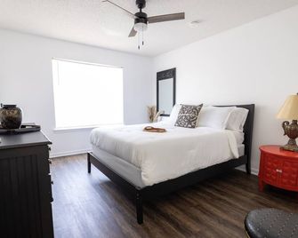 Modern Luxury - Dothan - Bedroom