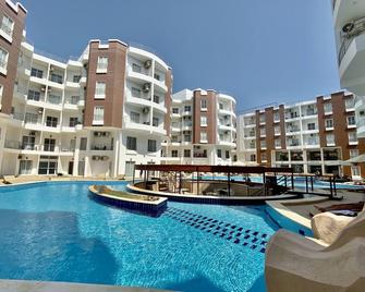 Duplex Apartment In Aqua Palms Resort - El Gouna - Zwembad