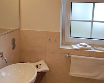 Magister Wigbold 12 - Zingst - Baño