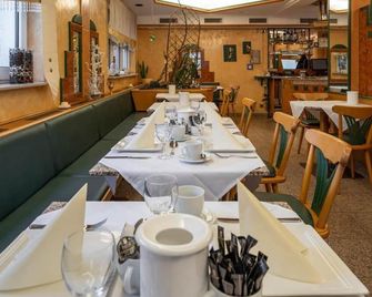 Hotel Esmer - Lollar - Restaurante