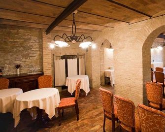 Castello Montegiove - Fano - Restaurant