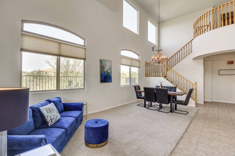 Golfer's Paradise: Oro Valley Home w/ Pool! - Oro Valley - Soggiorno