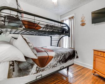 Niles Vacation Rental Near St Joseph River! - Niles - Bedroom