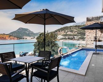 Hotel G Star - Sutomore - Balkon