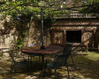 The Main House of Torre de Campos. Tranquility and in full Nature - Ainzón - Patio