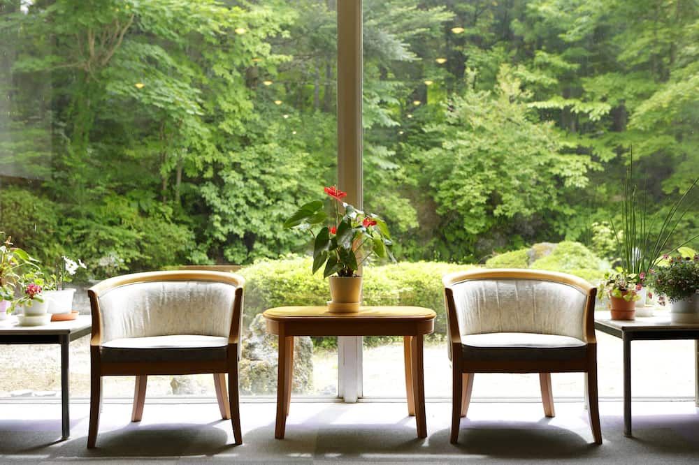 Yamanakako-Asahigaoka-Onsen Hotel Seikei - יאמאנאקאקו - פטיו