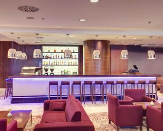 DoubleTree by Hilton Kosice - Košice - Bar
