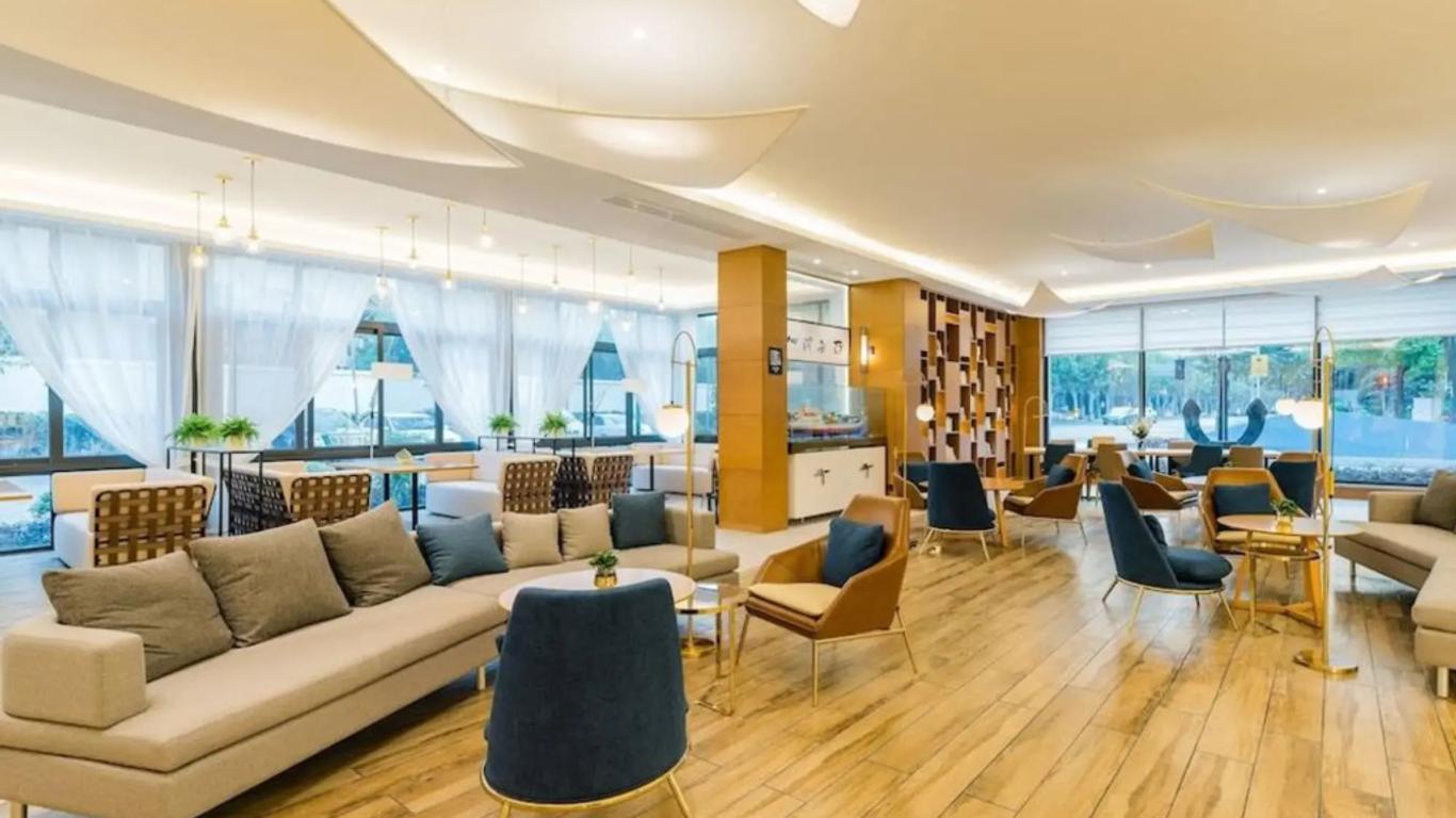 Atour Hotel Shanghai Pudong Airport