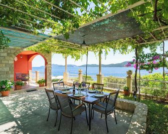 House Planika - Slano - Patio