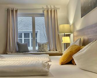 Hotel Krone 1512 - Salzburg - Bedroom