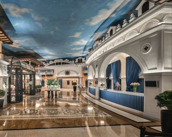 Hotel Indigo Shenzhen Overseas Chinese Town By IHG - Shenzhen - Byggnad