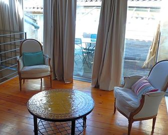 La Maison Des Vignes - בורדו - סלון