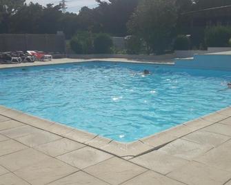 Camping de la Rive - Notre-Dame-de-Monts - Pool