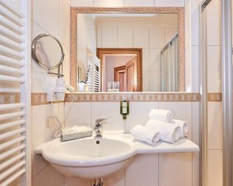 Hotel Almschlössl & Schrotteralm - Tamsweg - Łazienka