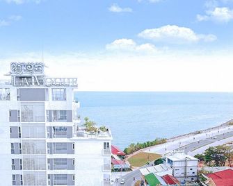 La Vogue Boutique Hotel & Casino - Sihanoukville - Vista externa