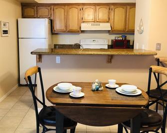 Seaside Villa by the Oso Bay Comfortable Bed! - Corpus Christi - Restaurant