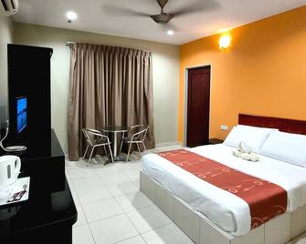 OYO 90906 Rumah Rehat Awana - Nibong Tebal - Bedroom