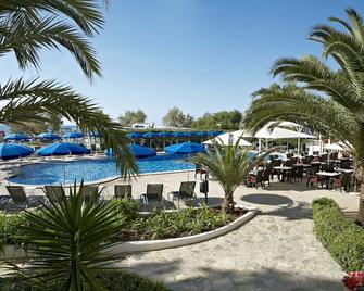 Universal Hotel Castell Royal - Canyamel - Zwembad