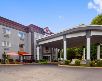 Best Western Plus Newport News Inn & Suites - Newport News - Edificio