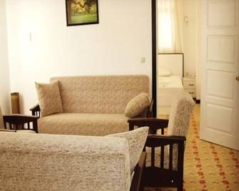 Servet 76 Grand Hotel - Kizkalesi - Wohnzimmer