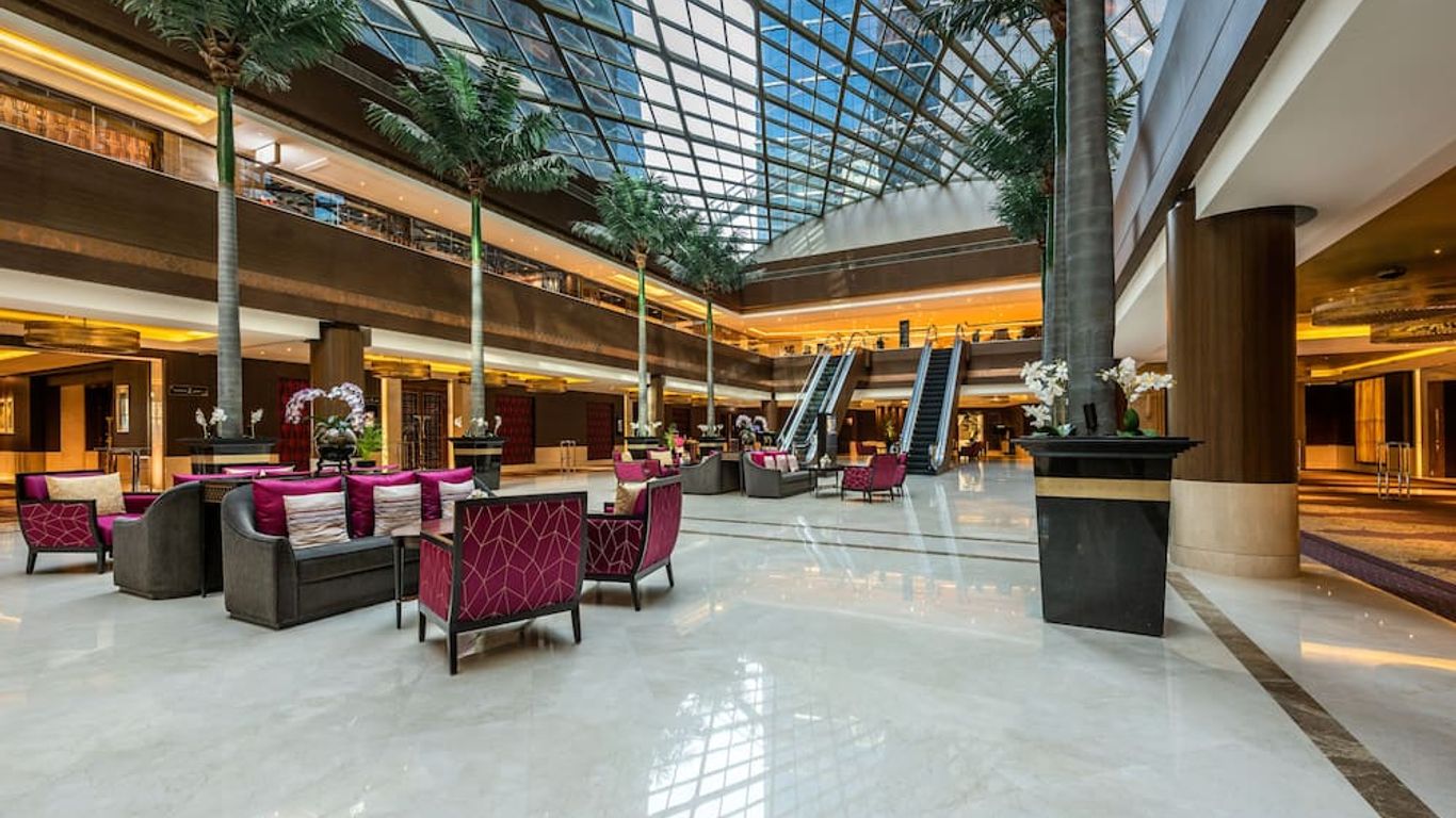 Dusit Thani Abu Dhabi