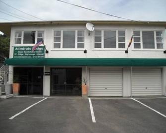 Admirals Lodge - Picton - Building