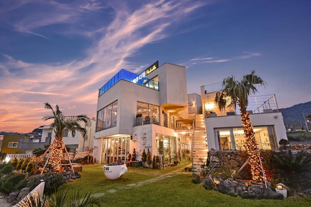 سيوجويبو داوا بوول فيلا بينشن