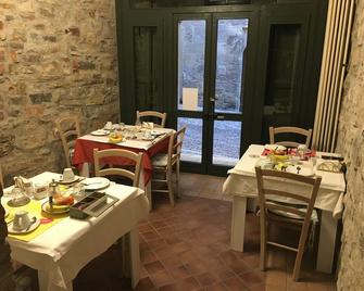 Casa Mario Lupo - Apartments and Rooms - Bérgamo - Restaurante
