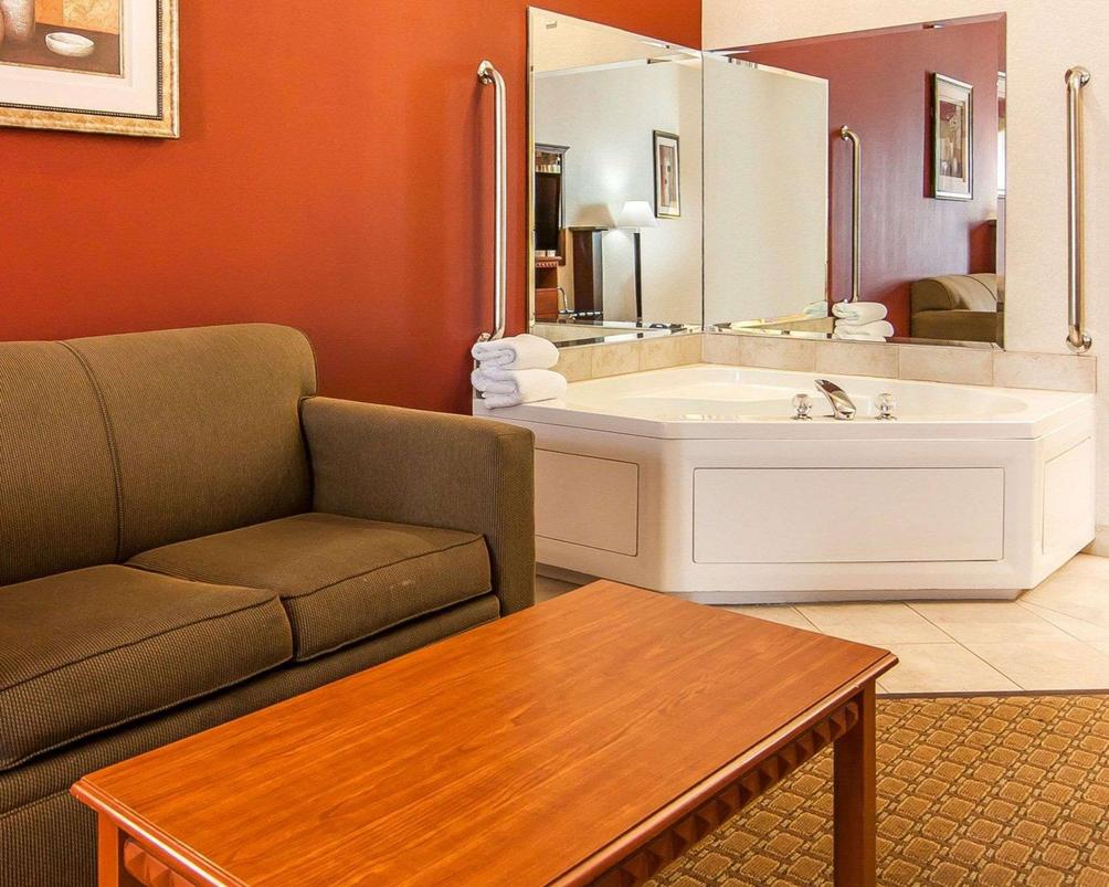 Comfort Suites Redmond Airport 7 255 1 7 3 0 4