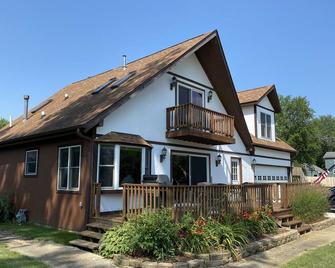 Lake House On Chain O Lakes. Antioch Il - Antioch - Building