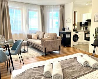 L5 City Studio Apartment - Neckarsulm - Wohnzimmer