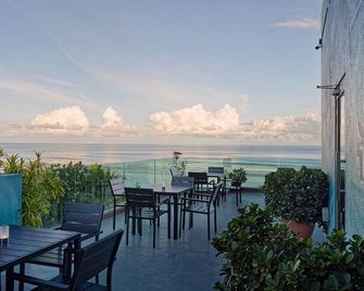 h78 - Malé - Restaurante