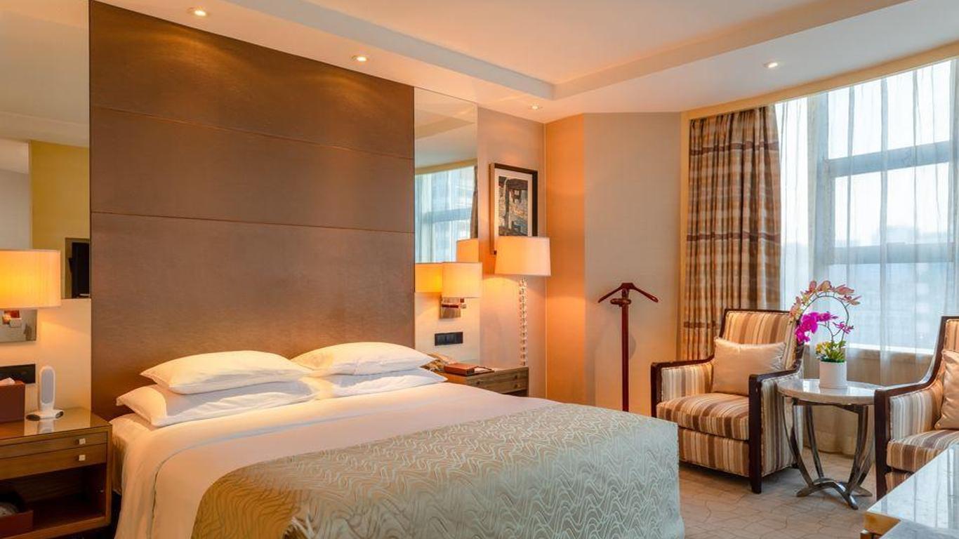 Zhejiang Business Hotel