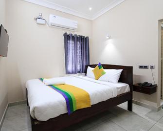 Ashwini Residency - Pondicherry - Bedroom