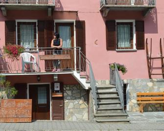La Slitta - Roure - Edificio