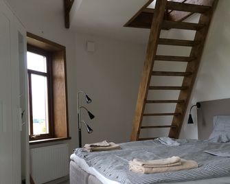 Flyingehus Gårdshotell - Flyinge - Habitación
