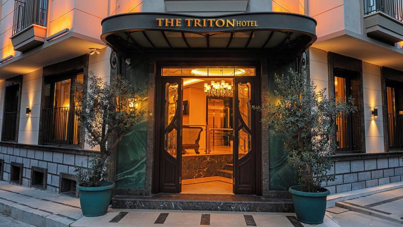 Triton Hotel