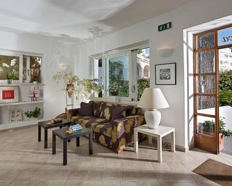 Hotel La Tosca - Capri - Pokój dzienny